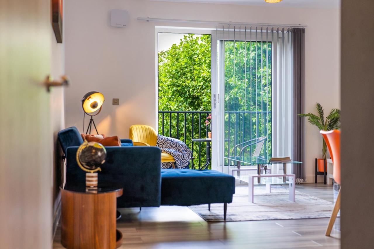 Ashview 8 - Heathrow - Business - Free Parking Apartman Staines-upon-Thames Kültér fotó
