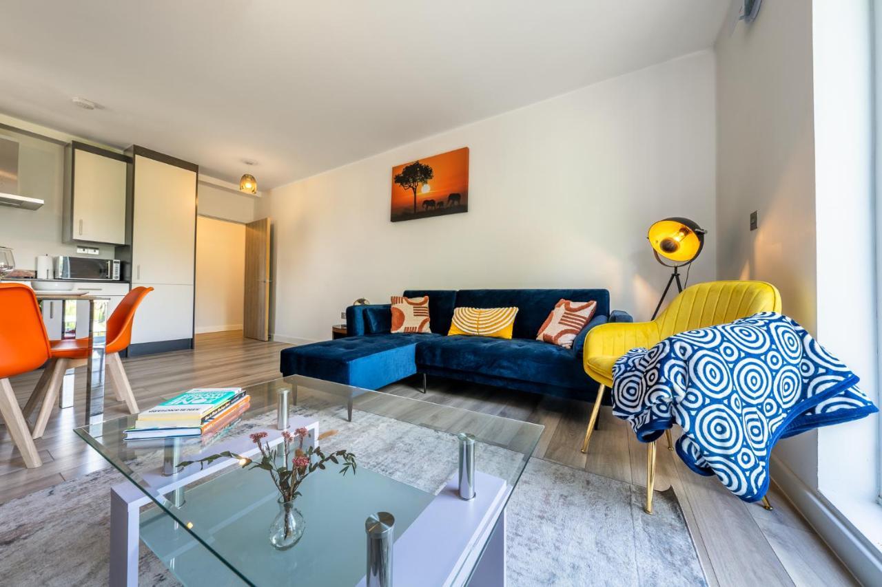 Ashview 8 - Heathrow - Business - Free Parking Apartman Staines-upon-Thames Kültér fotó